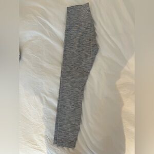 Lululemon Gray Heathered Leggings size 6